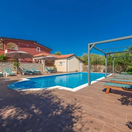 Kaktus Apartment Vir