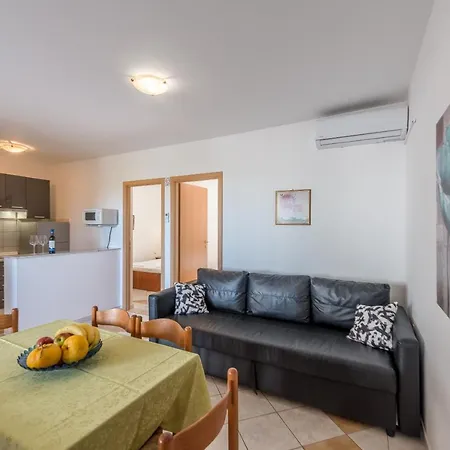 Apartment Kaktus Vir